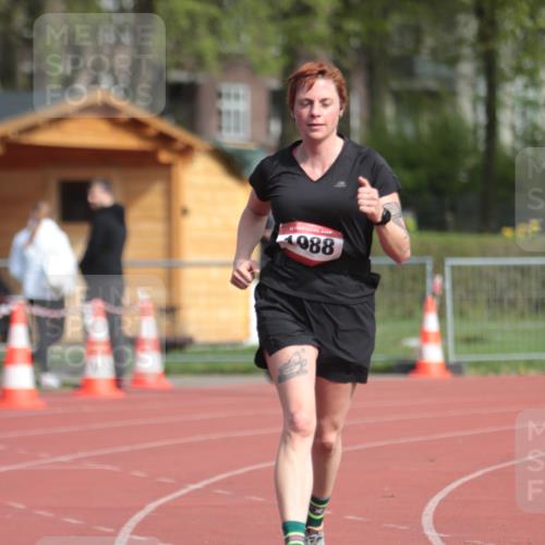 13.04.2025 - Hammer Lauf A. Gomolzig http://msf.ph/oto/7660868 13.04.2025 10:41:42 Ziel 906, 1988 meine-sportfotos.de