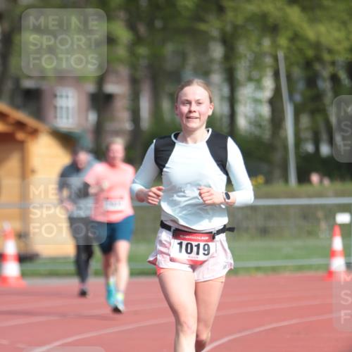 13.04.2025 - Hammer Lauf A. Gomolzig http://msf.ph/oto/7660875 13.04.2025 10:41:52 Ziel 212, 574, 1019, 1924 meine-sportfotos.de