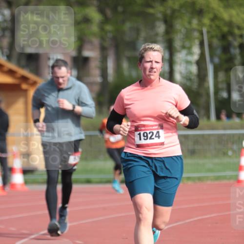 13.04.2025 - Hammer Lauf A. Gomolzig http://msf.ph/oto/7660880 13.04.2025 10:41:56 Ziel 212, 574, 1924 meine-sportfotos.de
