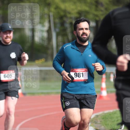 13.04.2025 - Hammer Lauf A. Gomolzig http://msf.ph/oto/7660903 13.04.2025 10:42:08 Ziel 326, 605, 981 meine-sportfotos.de