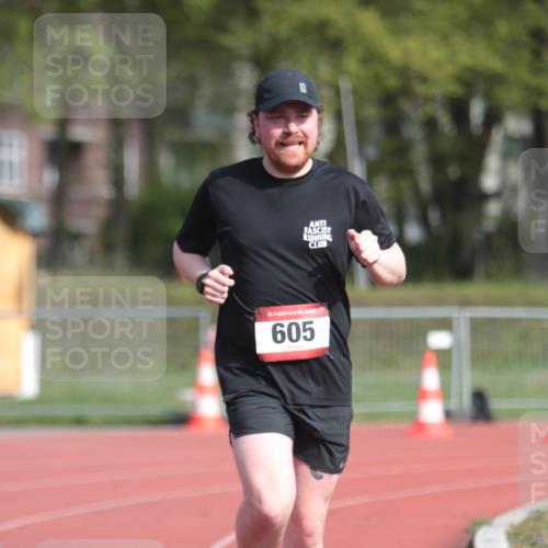 13.04.2025 - Hammer Lauf A. Gomolzig http://msf.ph/oto/7660905 13.04.2025 10:42:08 Ziel 326, 605, 981 meine-sportfotos.de