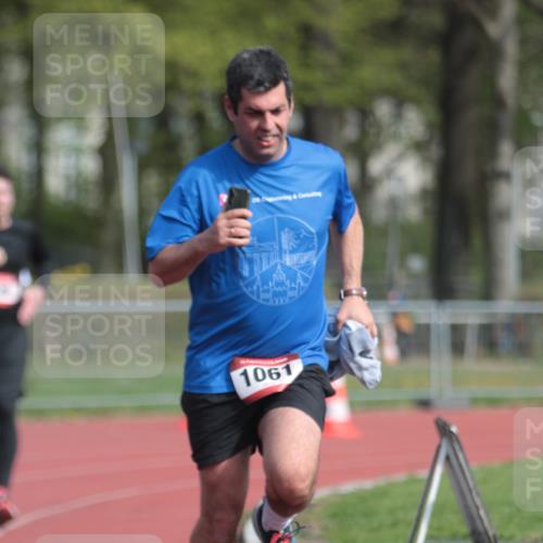 13.04.2025 - Hammer Lauf A. Gomolzig http://msf.ph/oto/7660922 13.04.2025 10:42:22 Ziel 269, 525, 526, 550, 772, 926, 1061, 1990 meine-sportfotos.de