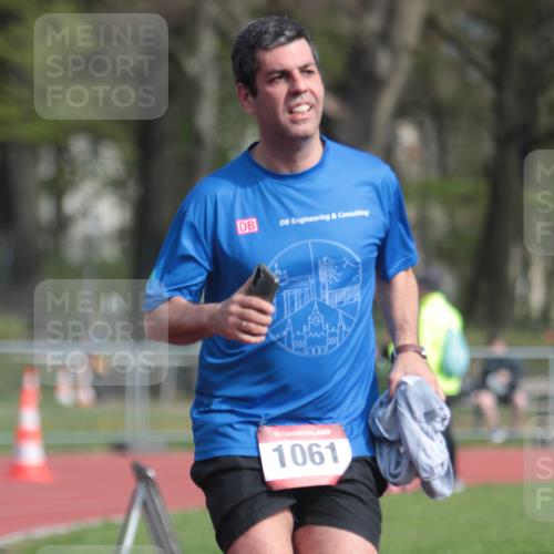 13.04.2025 - Hammer Lauf A. Gomolzig http://msf.ph/oto/7660926 13.04.2025 10:42:23 Ziel 269, 525, 526, 550, 772, 926, 1061, 1990 meine-sportfotos.de