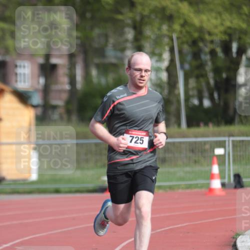 13.04.2025 - Hammer Lauf A. Gomolzig http://msf.ph/oto/7660946 13.04.2025 10:42:43 Ziel 725 meine-sportfotos.de