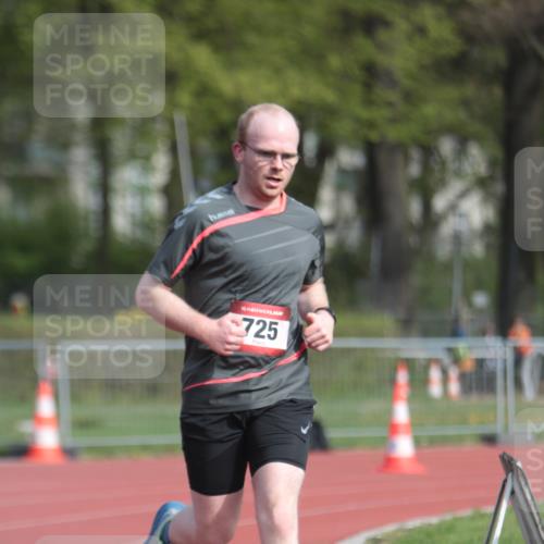 13.04.2025 - Hammer Lauf A. Gomolzig http://msf.ph/oto/7660949 13.04.2025 10:42:44 Ziel 725 meine-sportfotos.de