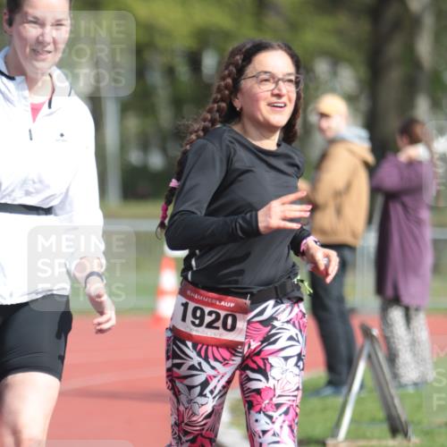 13.04.2025 - Hammer Lauf A. Gomolzig http://msf.ph/oto/7661040 13.04.2025 10:43:46 Ziel 136, 1920 meine-sportfotos.de