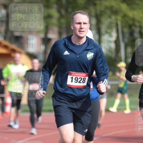 13.04.2025 - Hammer Lauf A. Gomolzig http://msf.ph/oto/7661137 13.04.2025 10:44:46 Ziel 181, 311, 694, 695, 823, 1927, 1928, 1986 meine-sportfotos.de