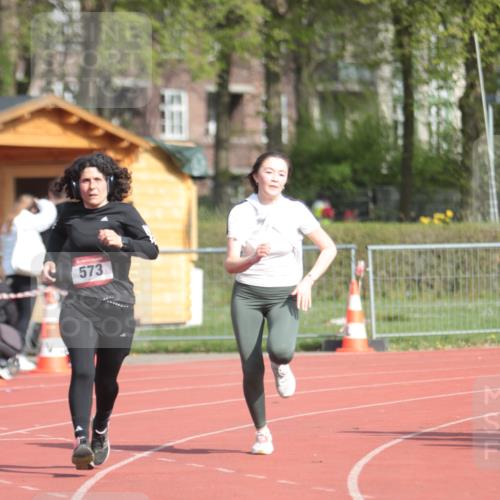 13.04.2025 - Hammer Lauf A. Gomolzig http://msf.ph/oto/7661208 13.04.2025 10:45:43 Ziel 282, 573, 1069 meine-sportfotos.de
