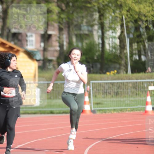 13.04.2025 - Hammer Lauf A. Gomolzig http://msf.ph/oto/7661210 13.04.2025 10:45:43 Ziel 282, 573, 1069 meine-sportfotos.de
