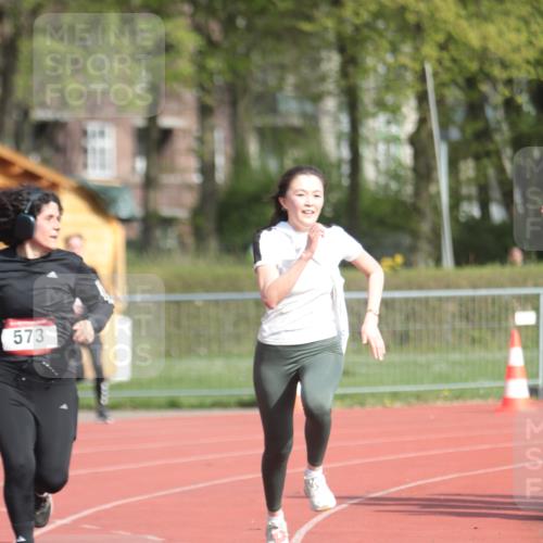 13.04.2025 - Hammer Lauf A. Gomolzig http://msf.ph/oto/7661212 13.04.2025 10:45:43 Ziel 282, 573, 1069 meine-sportfotos.de