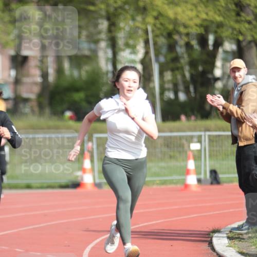 13.04.2025 - Hammer Lauf A. Gomolzig http://msf.ph/oto/7661214 13.04.2025 10:45:44 Ziel 282, 573, 1069 meine-sportfotos.de