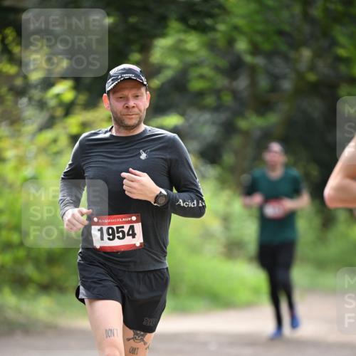 13.04.2025 - Hammer Lauf Dr. Thomas Lammeyer http://msf.ph/oto/7661215 13.04.2025 11:26:12 Laufen 15, 1954 meine-sportfotos.de