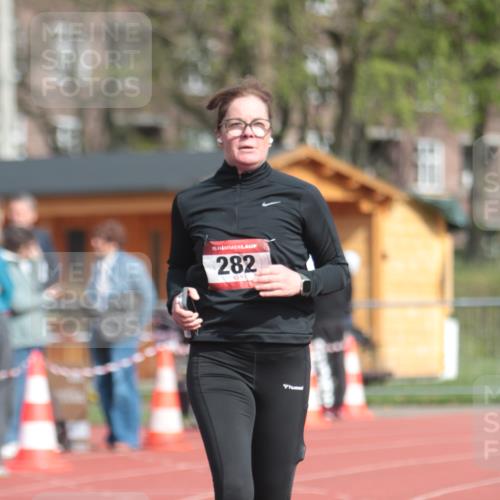 13.04.2025 - Hammer Lauf A. Gomolzig http://msf.ph/oto/7661220 13.04.2025 10:45:51 Ziel 282 meine-sportfotos.de