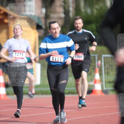 13.04.2025 - Hammer Lauf A. Gomolzig http://msf.ph/oto/7661269 13.04.2025 10:46:31 Ziel 853, 1095, 1111, 1271, 1788 meine-sportfotos.de