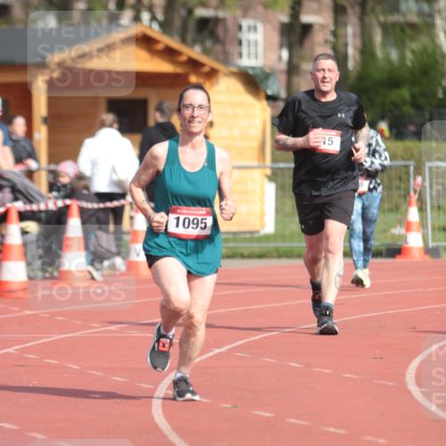 13.04.2025 - Hammer Lauf A. Gomolzig http://msf.ph/oto/7661281 13.04.2025 10:46:37 Ziel 568, 715, 1095, 1223, 1224 meine-sportfotos.de