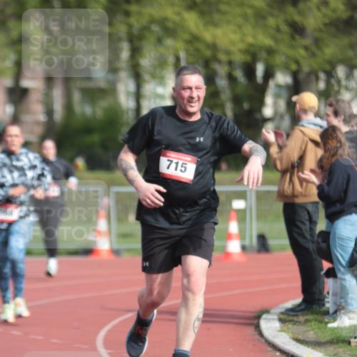 13.04.2025 - Hammer Lauf A. Gomolzig http://msf.ph/oto/7661294 13.04.2025 10:46:40 Ziel 568, 715, 1223, 1224 meine-sportfotos.de