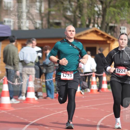 13.04.2025 - Hammer Lauf A. Gomolzig http://msf.ph/oto/7661303 13.04.2025 10:46:44 Ziel 123, 1223, 1224 meine-sportfotos.de
