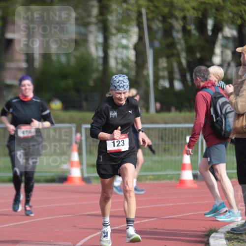 13.04.2025 - Hammer Lauf A. Gomolzig http://msf.ph/oto/7661312 13.04.2025 10:46:49 Ziel 123, 410 meine-sportfotos.de