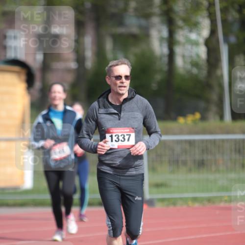 13.04.2025 - Hammer Lauf A. Gomolzig http://msf.ph/oto/7661328 13.04.2025 10:47:02 Ziel 149, 539, 1337, 1992, 1993 meine-sportfotos.de