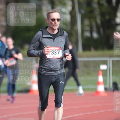 13.04.2025 - Hammer Lauf A. Gomolzig http://msf.ph/oto/7661334 13.04.2025 10:47:03 Ziel 149, 539, 1337, 1992, 1993 meine-sportfotos.de
