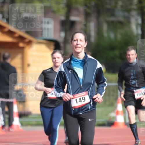 13.04.2025 - Hammer Lauf A. Gomolzig http://msf.ph/oto/7661339 13.04.2025 10:47:05 Ziel 149, 539, 1337, 1992, 1993 meine-sportfotos.de