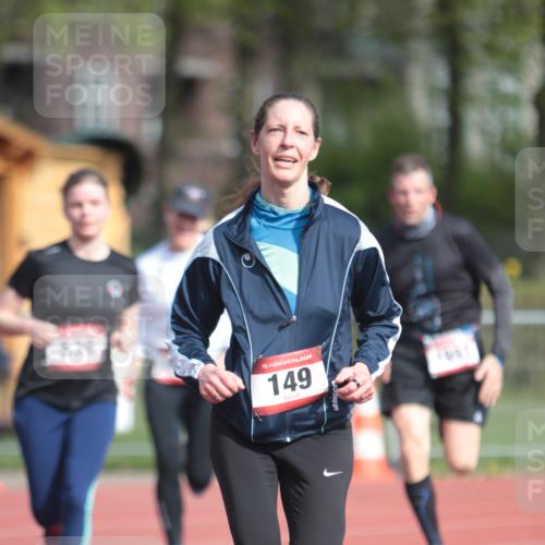13.04.2025 - Hammer Lauf A. Gomolzig http://msf.ph/oto/7661343 13.04.2025 10:47:06 Ziel 149, 539, 1337, 1992, 1993 meine-sportfotos.de