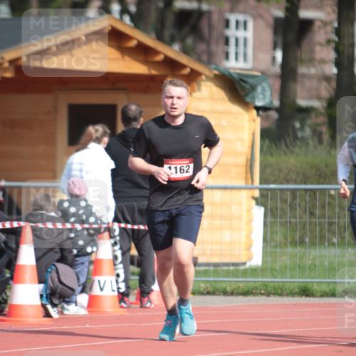13.04.2025 - Hammer Lauf A. Gomolzig http://msf.ph/oto/7661360 13.04.2025 10:47:18 Ziel 560, 1076, 1162 meine-sportfotos.de