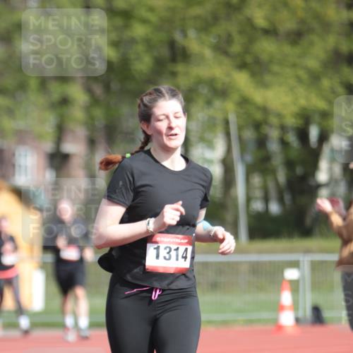13.04.2025 - Hammer Lauf A. Gomolzig http://msf.ph/oto/7661378 13.04.2025 10:47:39 Ziel 1164, 1314 meine-sportfotos.de