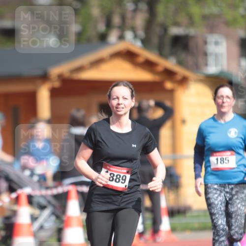 13.04.2025 - Hammer Lauf A. Gomolzig http://msf.ph/oto/7661398 13.04.2025 10:48:10 Ziel 185, 259, 896, 946, 1889 meine-sportfotos.de