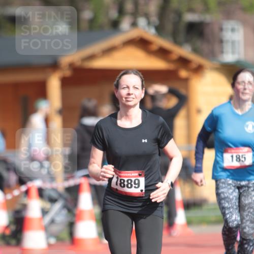 13.04.2025 - Hammer Lauf A. Gomolzig http://msf.ph/oto/7661400 13.04.2025 10:48:10 Ziel 185, 259, 896, 946, 1889 meine-sportfotos.de