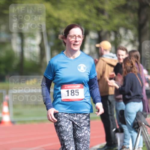 13.04.2025 - Hammer Lauf A. Gomolzig http://msf.ph/oto/7661407 13.04.2025 10:48:13 Ziel 259, 896, 946 meine-sportfotos.de