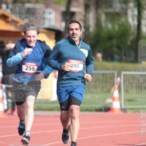 13.04.2025 - Hammer Lauf A. Gomolzig http://msf.ph/oto/7661409 13.04.2025 10:48:14 Ziel 259, 896, 946 meine-sportfotos.de