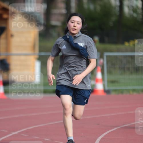 13.04.2025 - Hammer Lauf A. Gomolzig http://msf.ph/oto/7661450 13.04.2025 10:48:30 Ziel 1932 meine-sportfotos.de