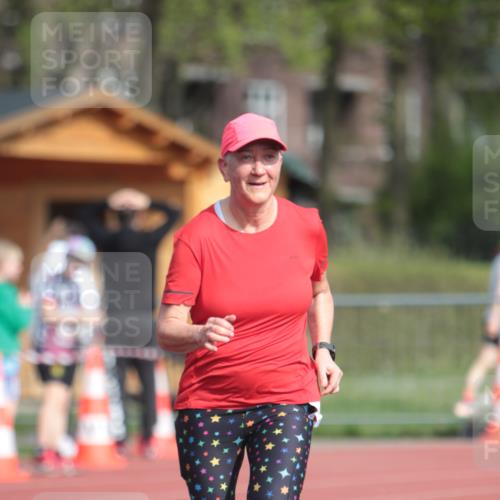 13.04.2025 - Hammer Lauf A. Gomolzig http://msf.ph/oto/7661465 13.04.2025 10:48:46 Ziel 348 meine-sportfotos.de