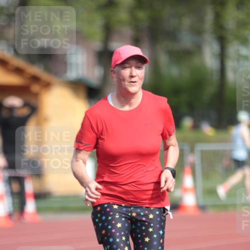 13.04.2025 - Hammer Lauf A. Gomolzig http://msf.ph/oto/7661469 13.04.2025 10:48:47 Ziel 348 meine-sportfotos.de