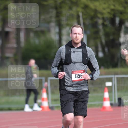13.04.2025 - Hammer Lauf A. Gomolzig http://msf.ph/oto/7661476 13.04.2025 10:49:08 Ziel 856, 1732 meine-sportfotos.de