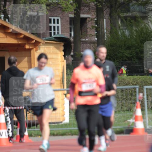 13.04.2025 - Hammer Lauf A. Gomolzig http://msf.ph/oto/7661506 13.04.2025 10:49:34 Ziel 142, 551, 726, 753, 895 meine-sportfotos.de