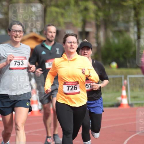 13.04.2025 - Hammer Lauf A. Gomolzig http://msf.ph/oto/7661519 13.04.2025 10:49:39 Ziel 142, 365, 368, 551, 726, 753, 895 meine-sportfotos.de