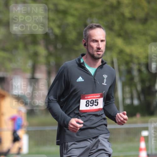 13.04.2025 - Hammer Lauf A. Gomolzig http://msf.ph/oto/7661526 13.04.2025 10:49:42 Ziel 365, 368, 895 meine-sportfotos.de