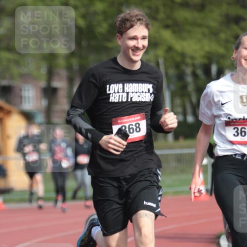 13.04.2025 - Hammer Lauf A. Gomolzig http://msf.ph/oto/7661539 13.04.2025 10:49:50 Ziel 116, 664, 665 meine-sportfotos.de