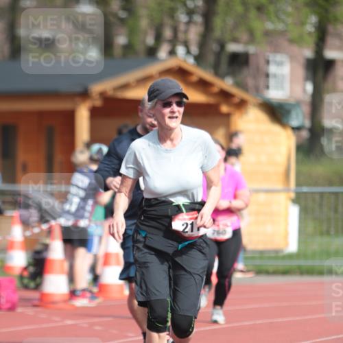 13.04.2025 - Hammer Lauf A. Gomolzig http://msf.ph/oto/7661583 13.04.2025 10:50:08 Ziel 183, 211, 760, 1024 meine-sportfotos.de