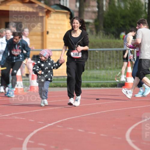 13.04.2025 - Hammer Lauf A. Gomolzig http://msf.ph/oto/7661608 13.04.2025 10:50:17 Ziel 182, 183, 1933, 1936 meine-sportfotos.de