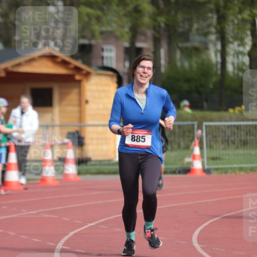 13.04.2025 - Hammer Lauf A. Gomolzig http://msf.ph/oto/7661628 13.04.2025 10:50:32 Ziel 561 meine-sportfotos.de