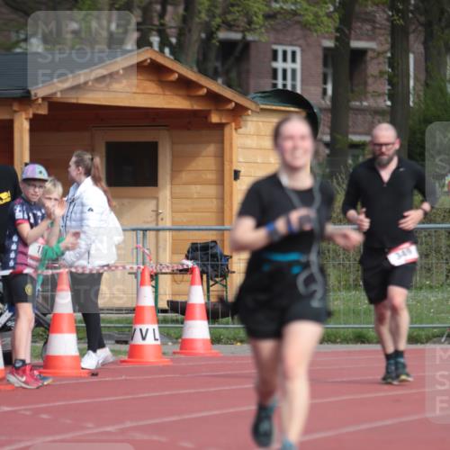 13.04.2025 - Hammer Lauf A. Gomolzig http://msf.ph/oto/7661632 13.04.2025 10:50:36 Ziel 349, 561 meine-sportfotos.de