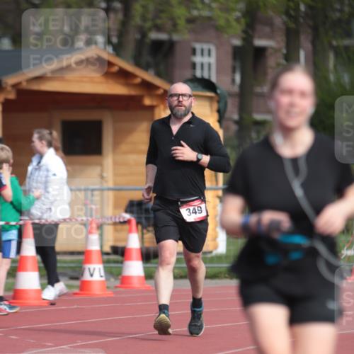 13.04.2025 - Hammer Lauf A. Gomolzig http://msf.ph/oto/7661640 13.04.2025 10:50:38 Ziel 349, 561 meine-sportfotos.de