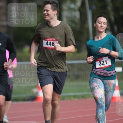 13.04.2025 - Hammer Lauf A. Gomolzig http://msf.ph/oto/7661651 13.04.2025 10:50:48 Ziel 270, 321, 346, 446, 455 meine-sportfotos.de