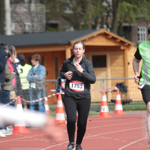 13.04.2025 - Hammer Lauf A. Gomolzig http://msf.ph/oto/7661676 13.04.2025 10:50:57 Ziel 589, 1752, 1753 meine-sportfotos.de