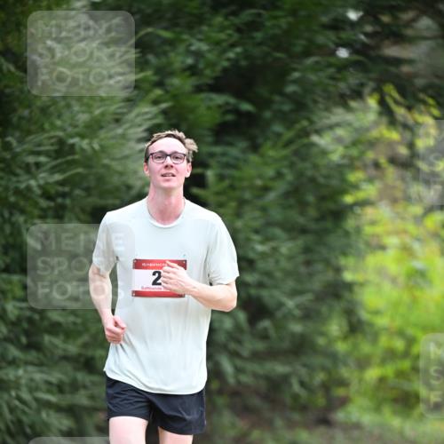 13.04.2025 - Hammer Lauf Dr. Thomas Lammeyer http://msf.ph/oto/7661680 13.04.2025 11:27:20 Laufen 15, 2 meine-sportfotos.de