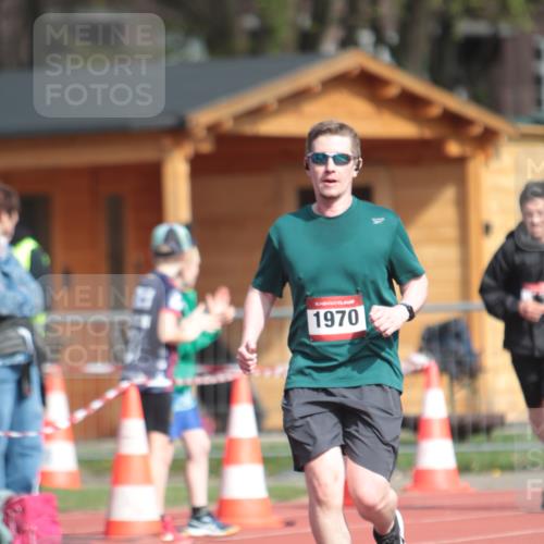13.04.2025 - Hammer Lauf A. Gomolzig http://msf.ph/oto/7661705 13.04.2025 10:51:15 Ziel 580, 1970 meine-sportfotos.de