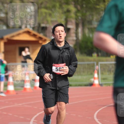 13.04.2025 - Hammer Lauf A. Gomolzig http://msf.ph/oto/7661728 13.04.2025 10:51:22 Ziel 580, 1970 meine-sportfotos.de